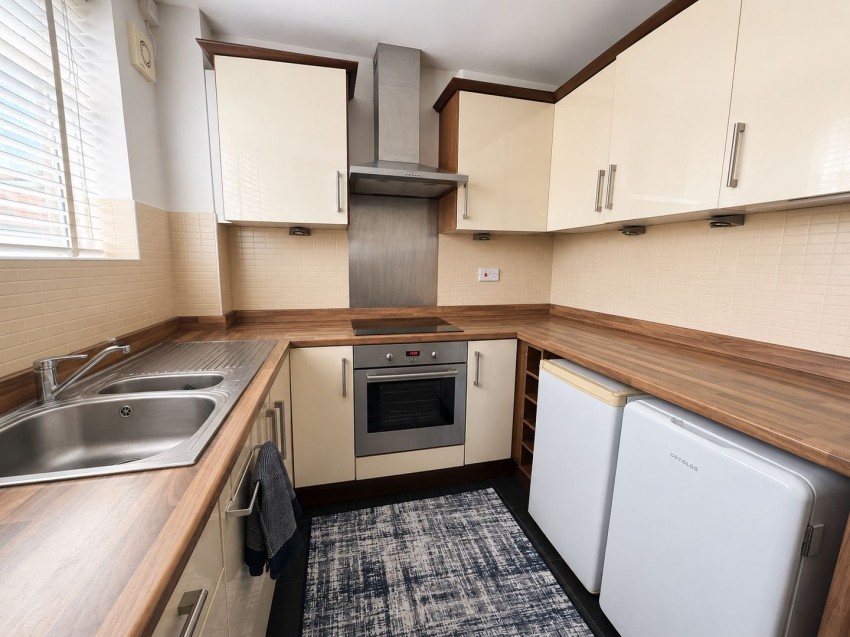 Images for Ashgrove Road, Ashford, Surrey