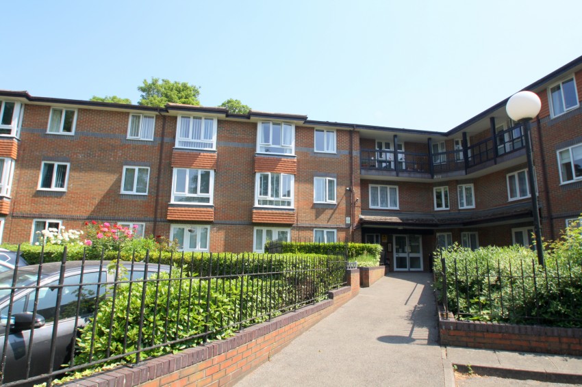 Images for Farm Close, Staines-upon-Thames, Surrey