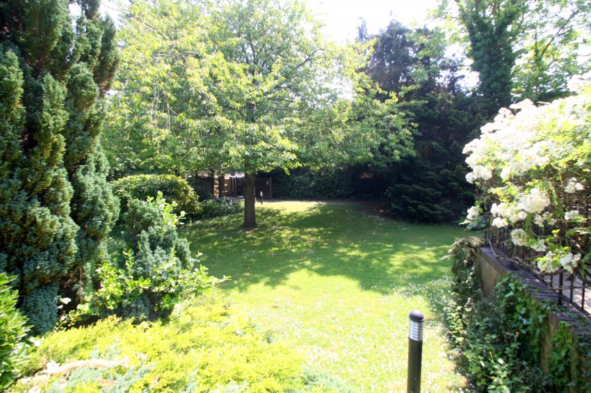 Images for Farm Close, Staines-upon-Thames, Surrey