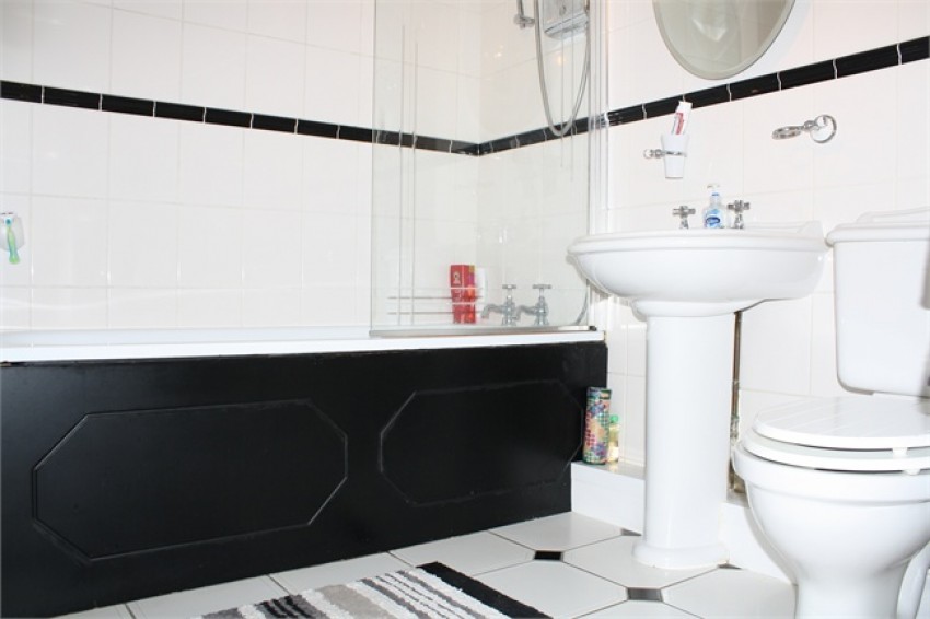 Images for Bremer Road, Staines-upon-Thames