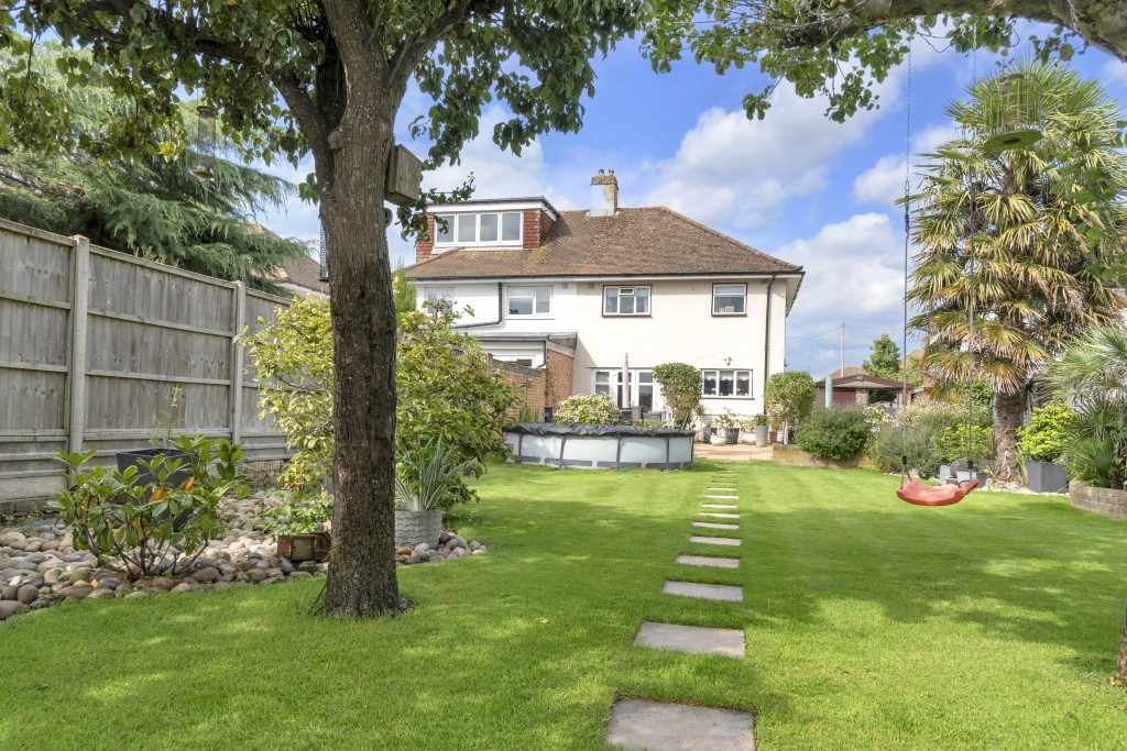 St Pauls Road, StainesuponThames, Surrey, 3 bedroom, SemiDetached House