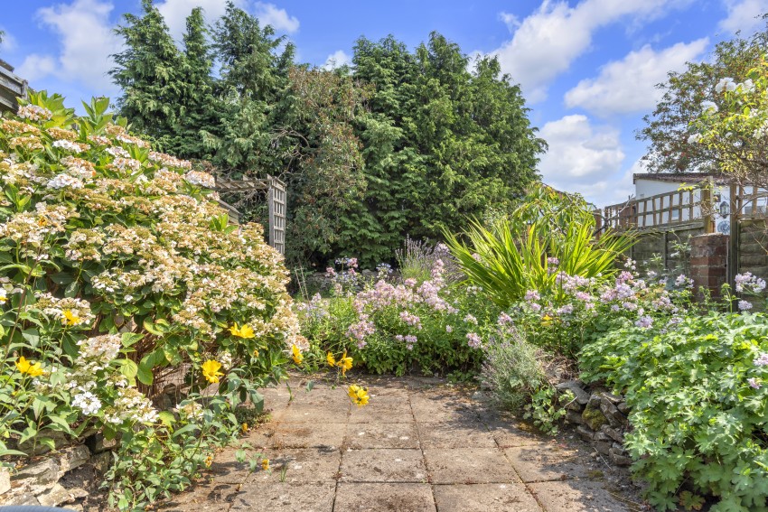 Images for Avondale Road, Ashford, Surrey