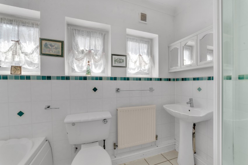 Images for Avondale Road, Ashford, Surrey