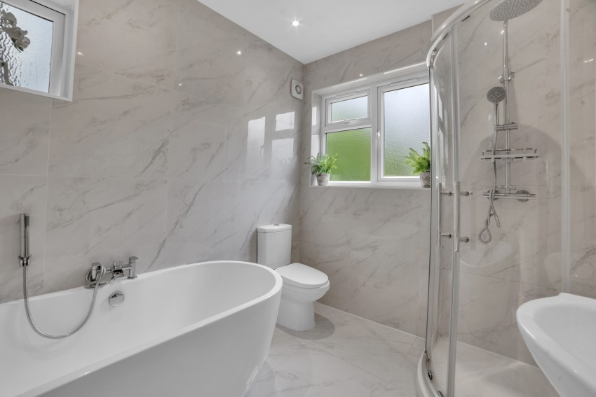 Images for Stainash Crescent, Staines-upon-Thames, Surrey