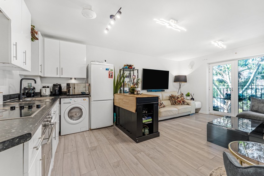 Images for London Road, Ashford, Surrey