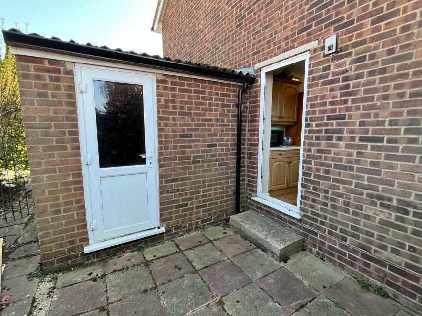 Images for Harvest Road, Feltham, Greater London