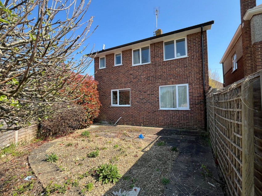 Images for Harvest Road, Feltham, Greater London