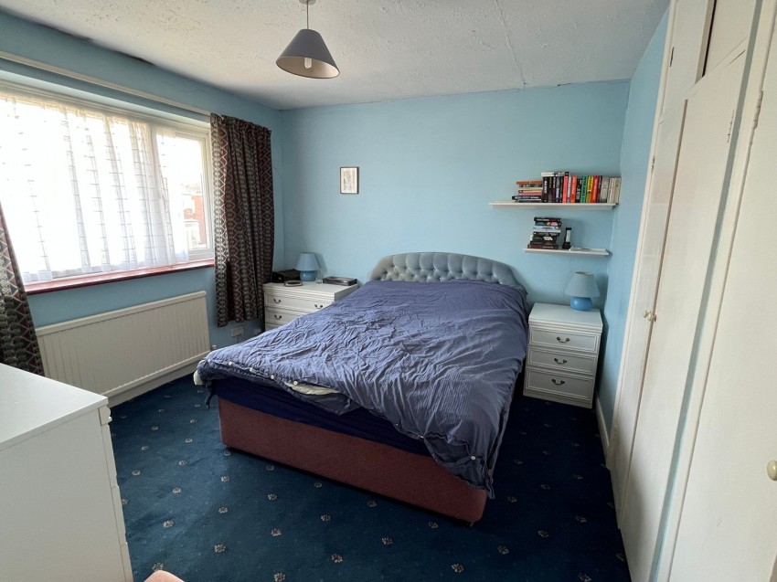 Images for Harvest Road, Feltham, Greater London