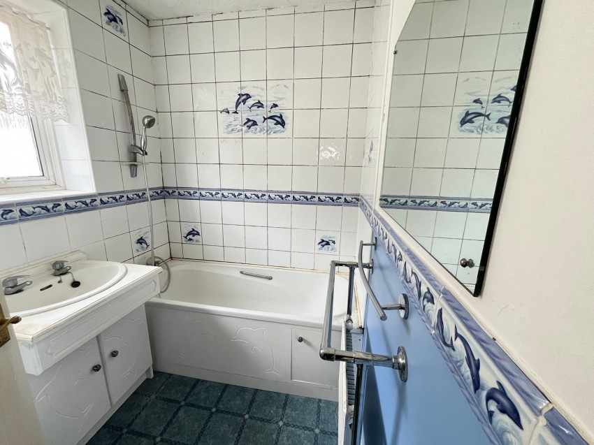Images for Queens Walk, Ashford, Surrey