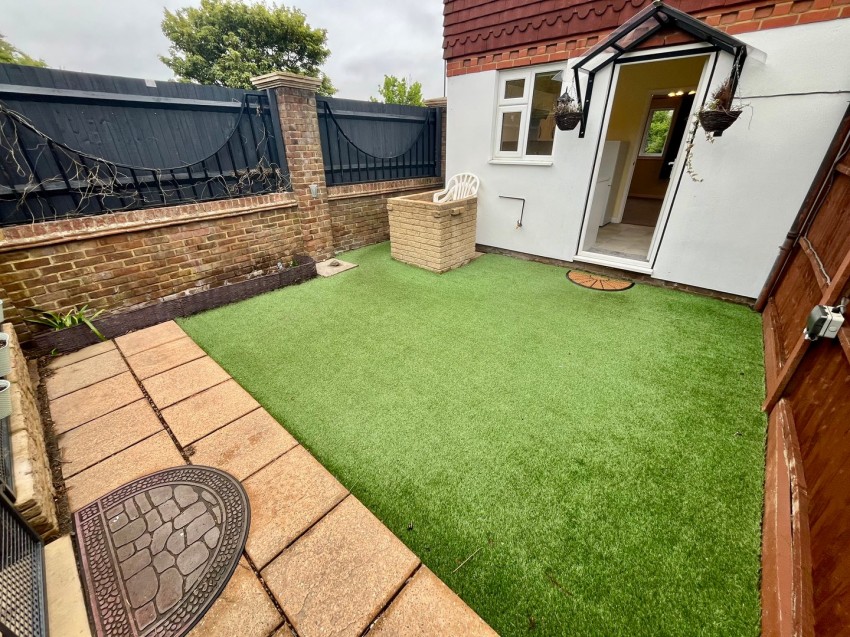Images for Cleveland Park, Stanwell, Surrey