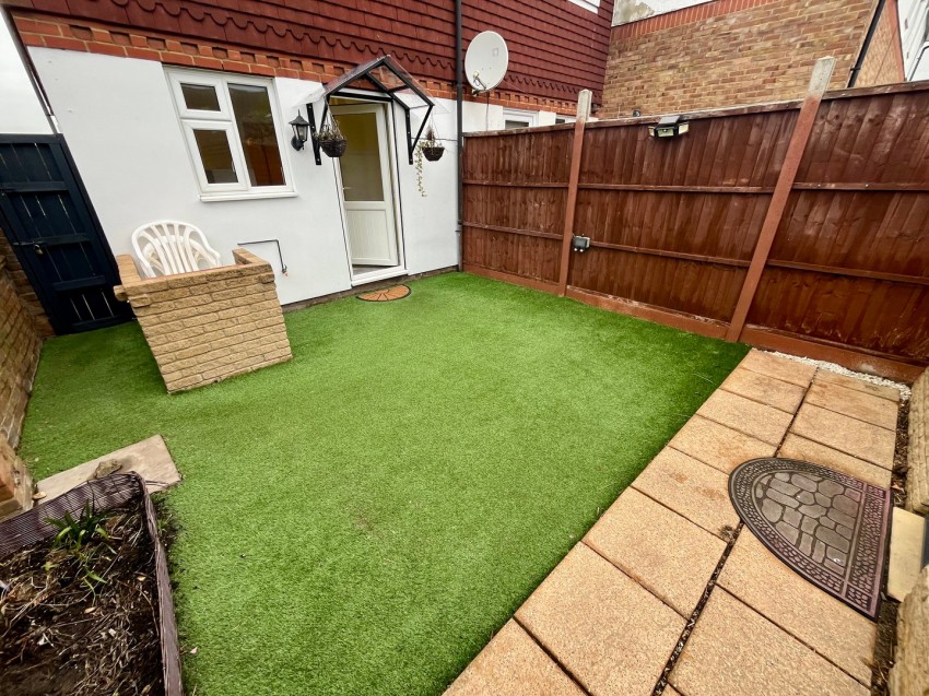 Images for Cleveland Park, Stanwell, Surrey