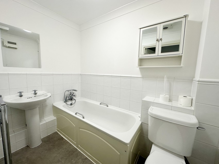 Images for Chertsey Road, ASHFORD