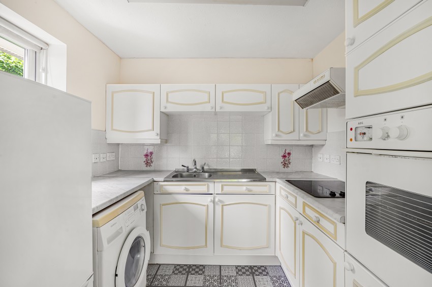 Images for Farm Close, Staines-upon-Thames, Surrey