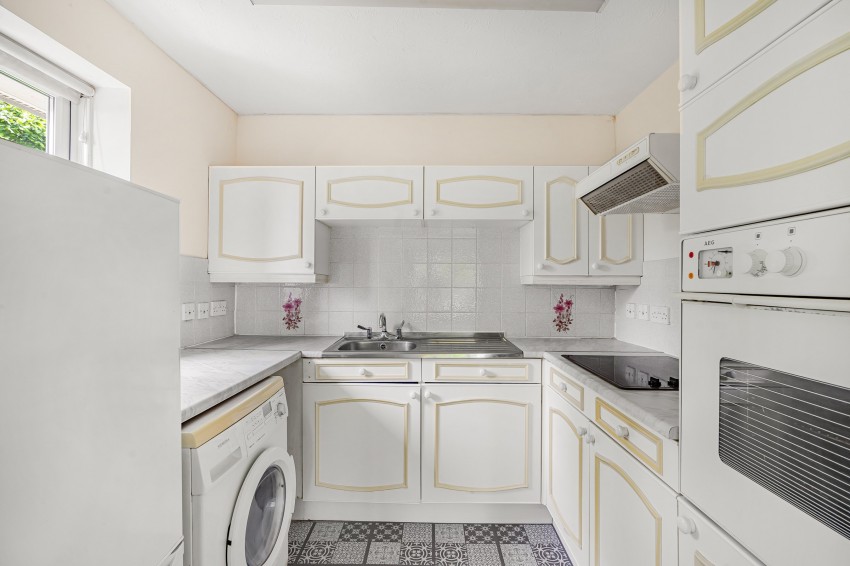 Images for Farm Close, Staines-upon-Thames, Surrey