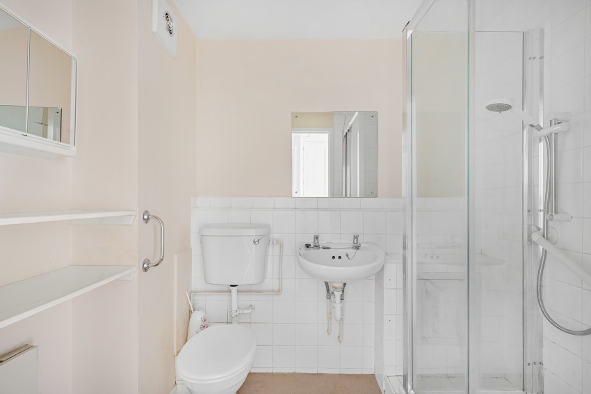 Images for Farm Close, Staines-upon-Thames, Surrey