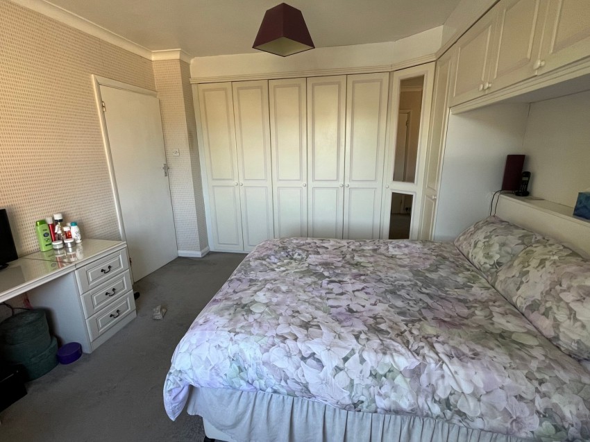 Images for Ashford Crescent, Ashford, Surrey