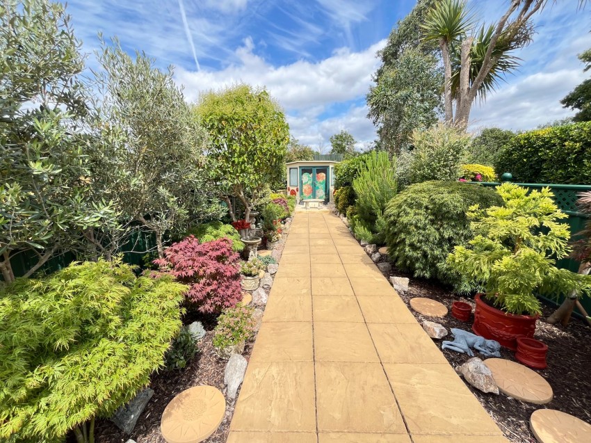 Images for Evelyn Crescent, Sunbury-on-Thames, Surrey