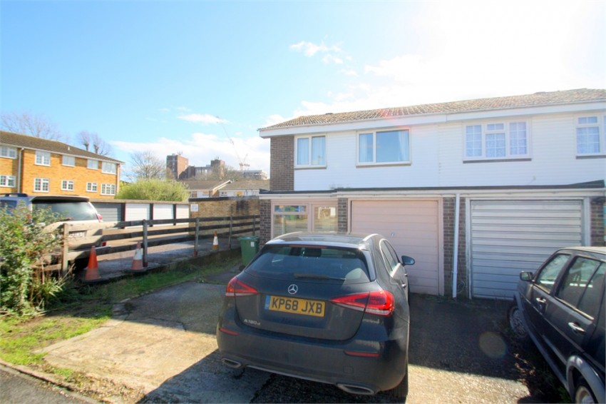 Images for Robin Way, Staines-upon-Thames