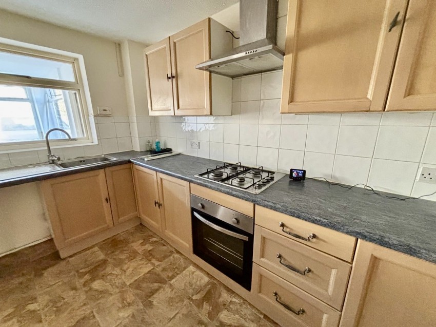 Images for Robin Way, Staines-upon-Thames