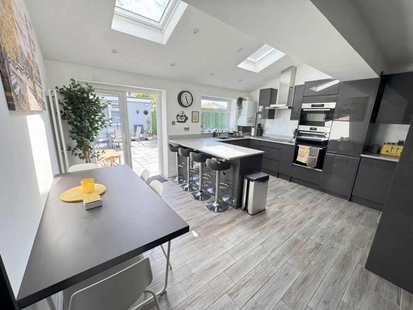Images for Elgin Avenue, Ashford, Surrey