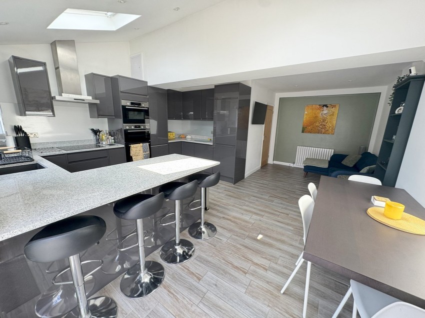 Images for Elgin Avenue, Ashford, Surrey