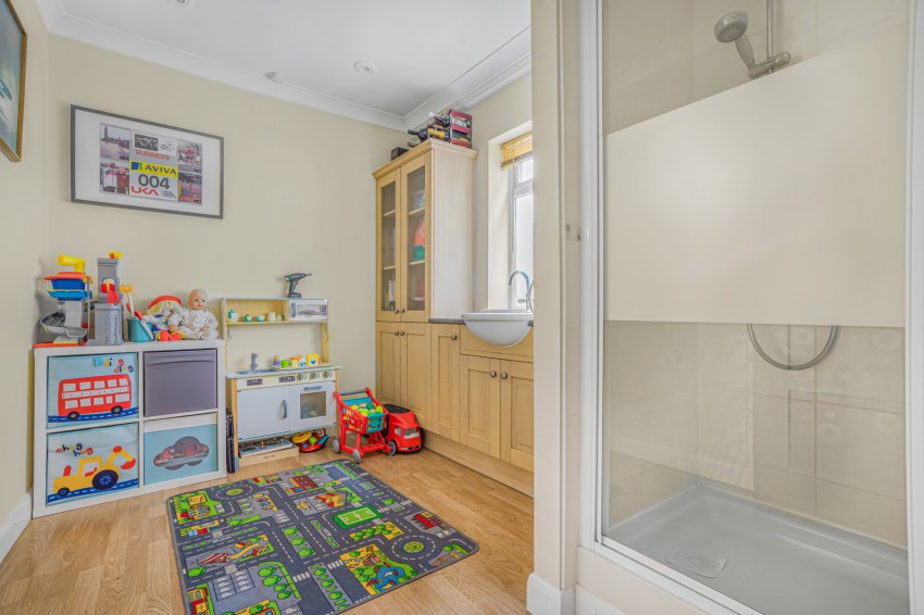 Images for Kendrey Gardens, Twickenham, Greater London