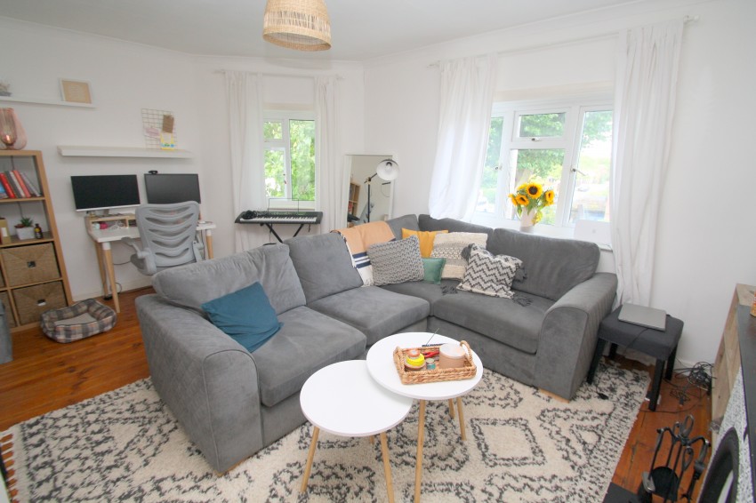 Images for Penton Avenue, STAINES-UPON-THAMES