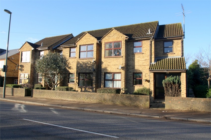 Images for Upper Halliford Road, SHEPPERTON