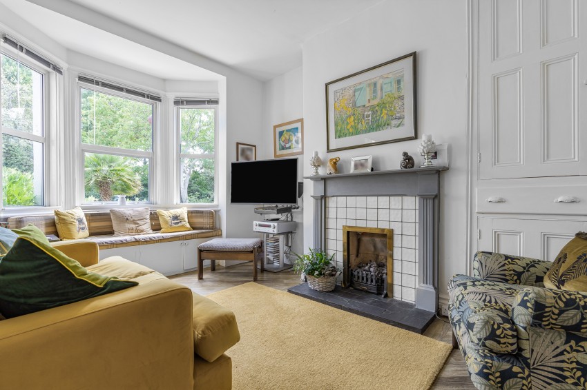 Images for Station Crescent, Ashford, Surrey