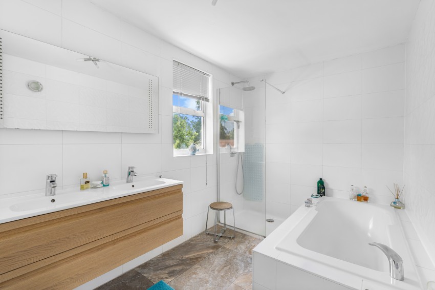 Images for Station Crescent, Ashford, Surrey