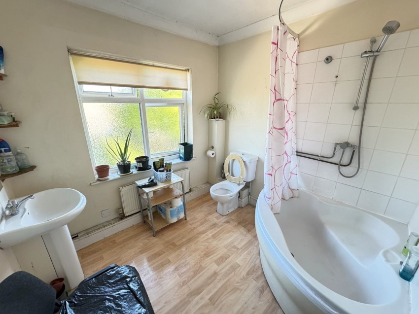 Images for London Road, Ashford, Surrey