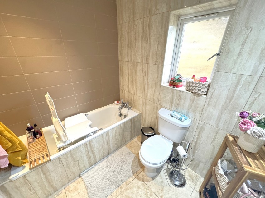 Images for Ashgrove Road, Ashford, Surrey