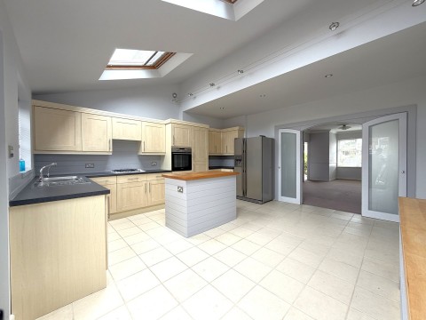 Shaftesbury Crescent, Staines-upon-Thames, Surrey