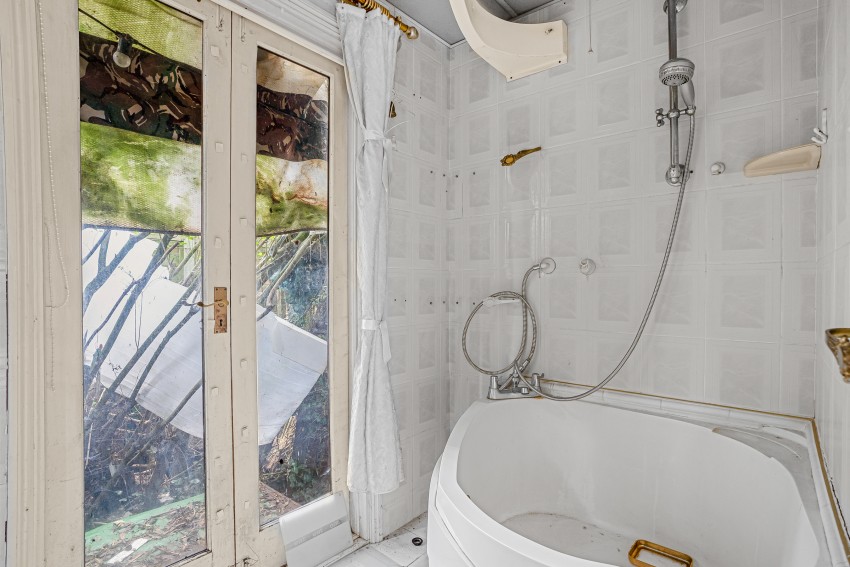 Images for Wraysbury, Staines-upon-Thames, Berkshire