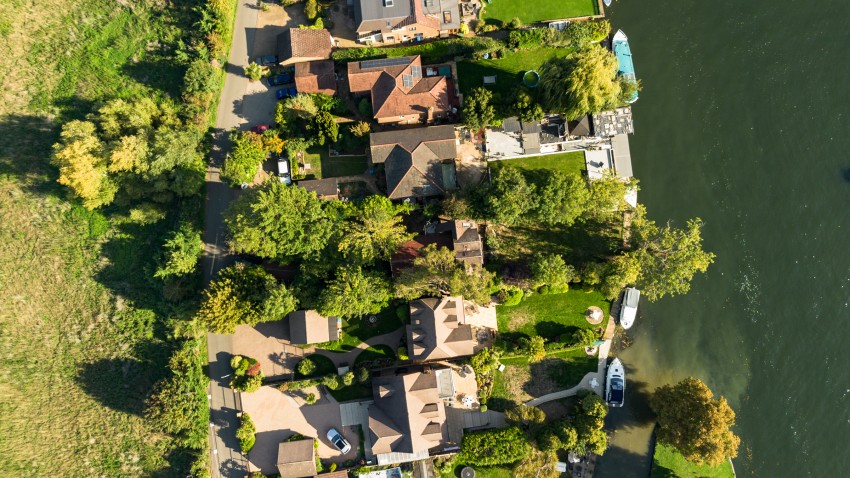 Images for Wraysbury, Staines-upon-Thames, Berkshire