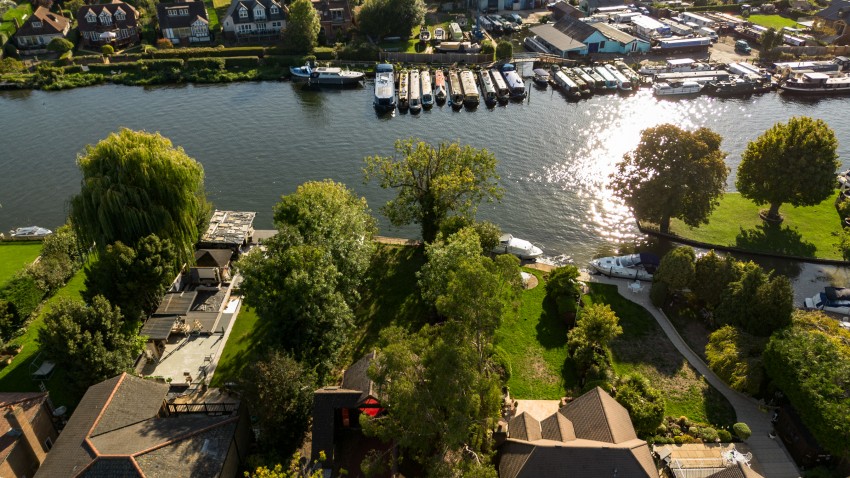 Images for Wraysbury, Staines-upon-Thames, Berkshire