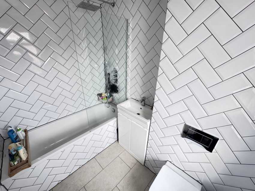 Images for Metcalf Road, Ashford, Surrey