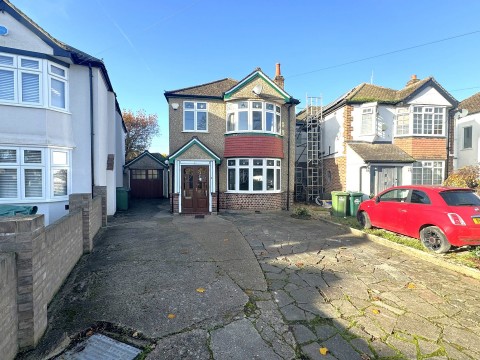 Ashview Gardens, Ashford, Surrey