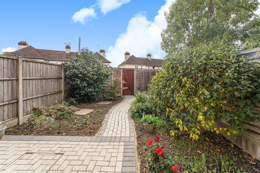 Images for Fairlawns Close, Staines-upon-Thames, Surrey