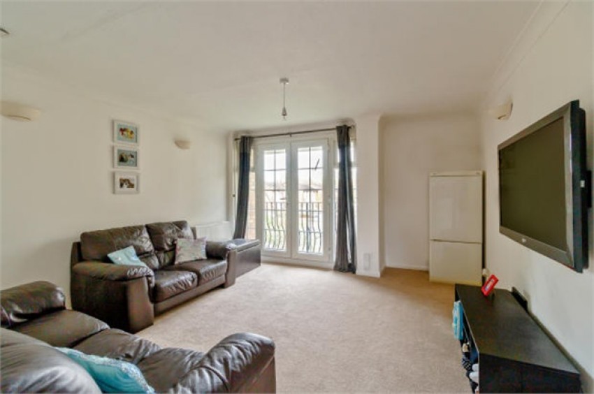 Images for Swallow Close, Staines-upon-Thames