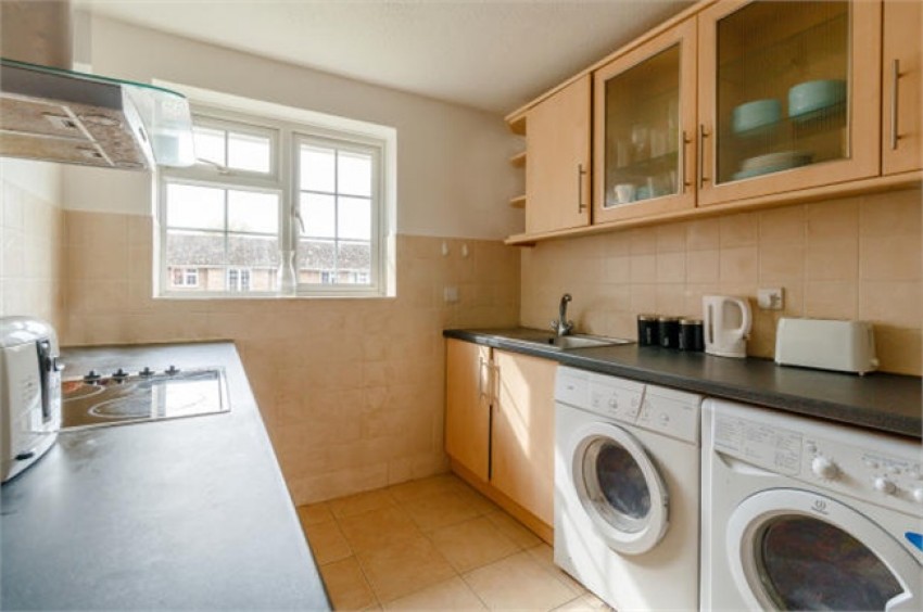 Images for Swallow Close, Staines-upon-Thames