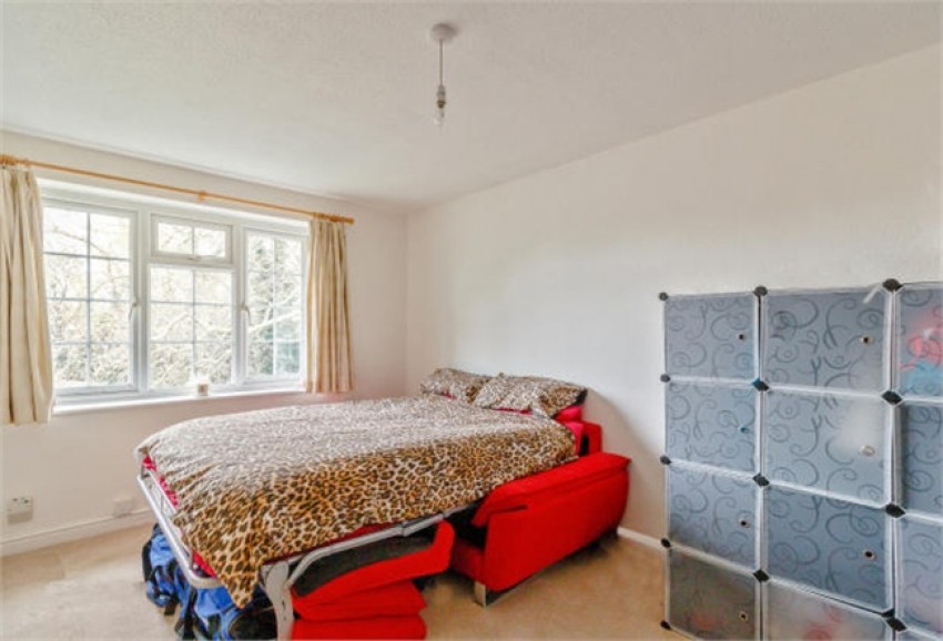 Images for Swallow Close, Staines-upon-Thames