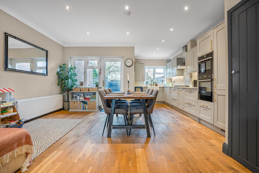 Images for Chestnut Manor Close, Staines-upon-Thames, Surrey