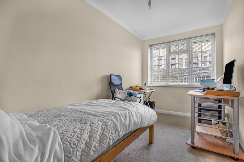 Images for Kingfisher Drive, Staines-upon-Thames, Surrey