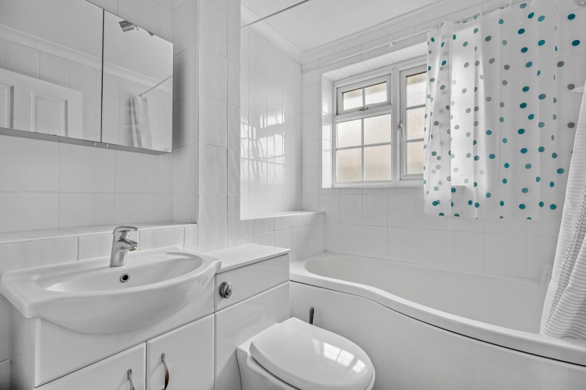 Images for Kingfisher Drive, Staines-upon-Thames, Surrey