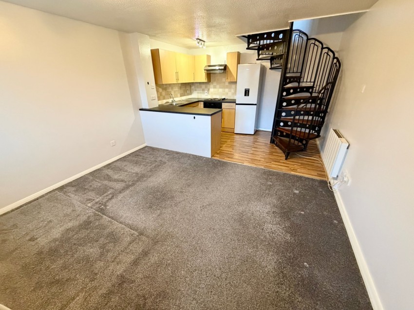 Images for Pippins Court, Ashford, Surrey