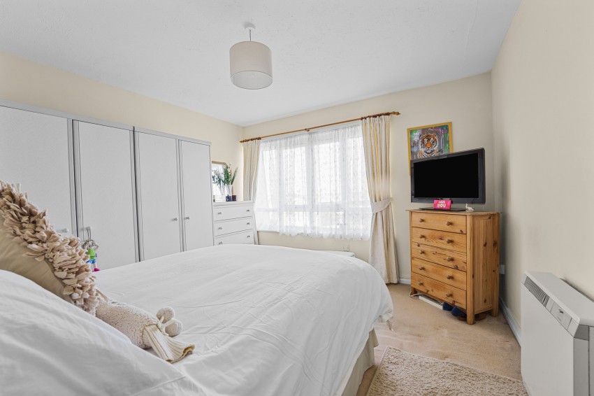 Images for Stourton Avenue, Feltham, Greater London