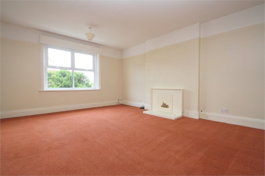 Images for Elmwood Avenue, Feltham