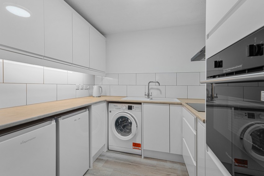 Images for Farm Close, Staines-upon-Thames, Surrey