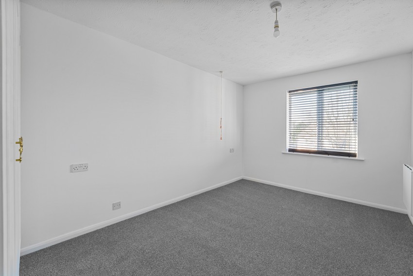 Images for Farm Close, Staines-upon-Thames, Surrey